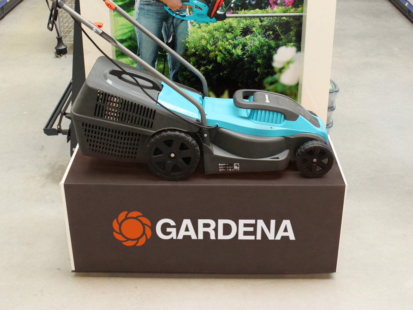 Houten Sokkel op Maat - Displayzuil voor Beurs & Winkel